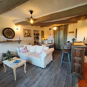 Holiday home Maison Ancienne Romantique Avec Terrasse Panoramique, Vaison-la-Romaine